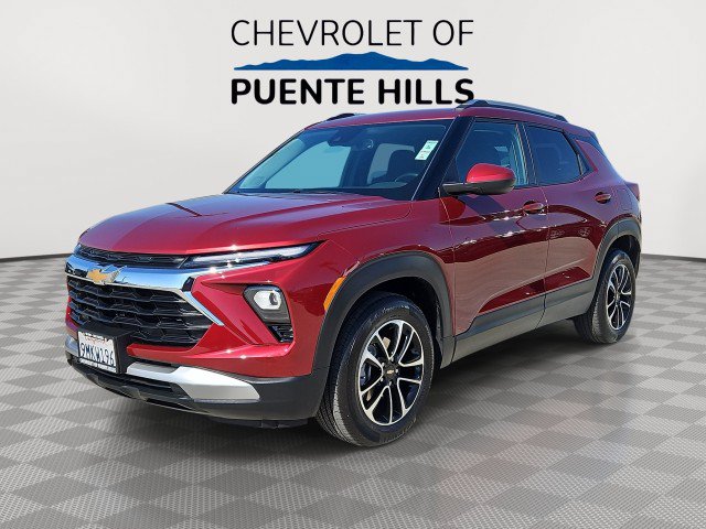 Used 2024 Chevrolet TrailBlazer LT w/ Convenience Package FWD image 1