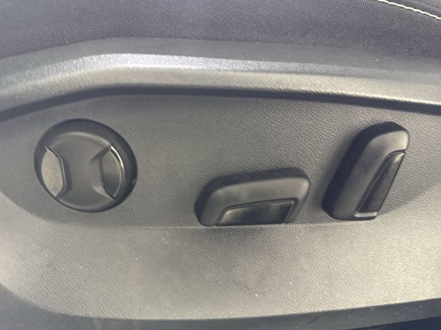 Used 2022 Volkswagen Taos SE image 19