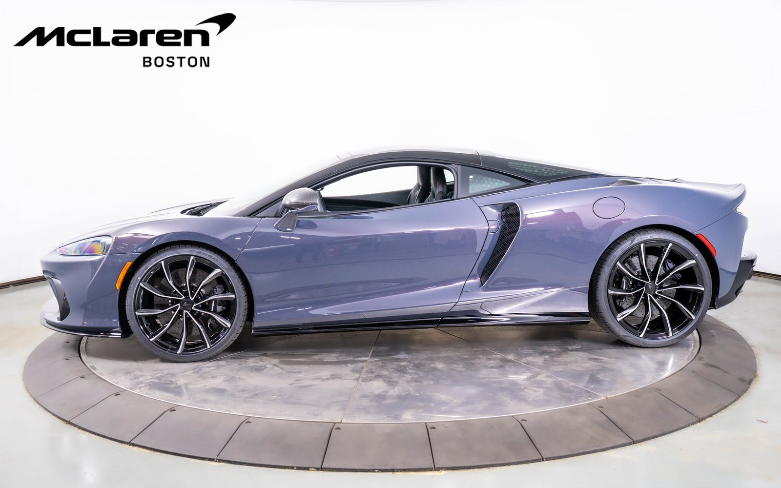 Used 2025 McLaren GTS image 2
