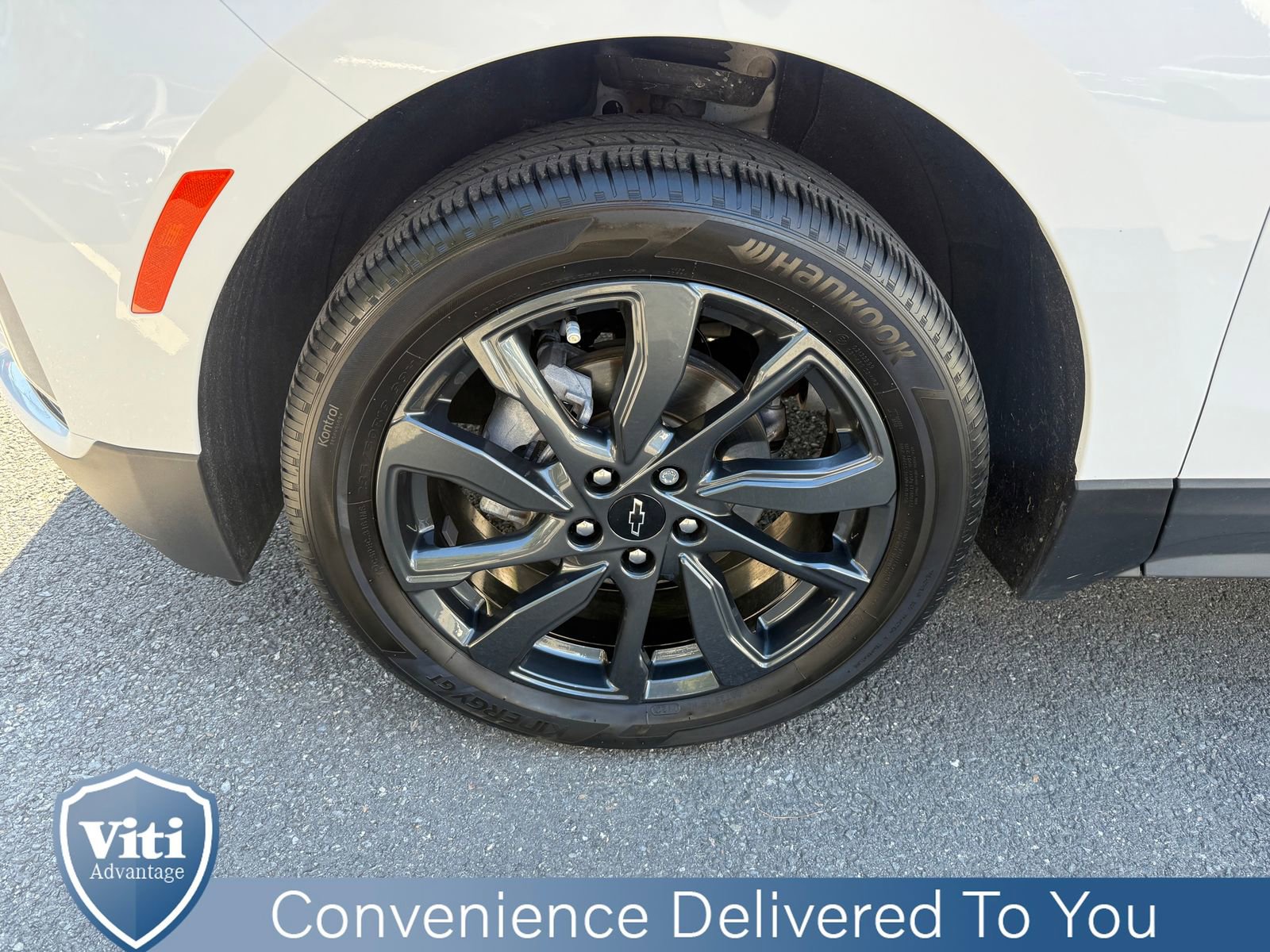 Used 2022 Chevrolet Equinox RS w/ RS Leather Package AWD/4WD image 12