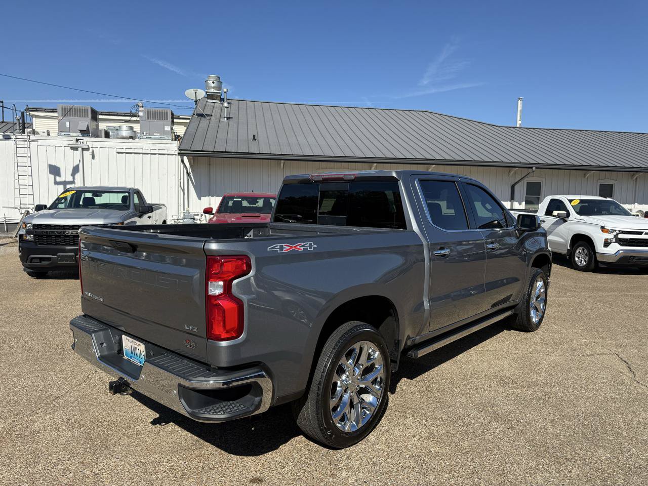 Used 2020 Chevrolet Silverado 1500 LTZ w/ LTZ Plus Package AWD/4WD image 5