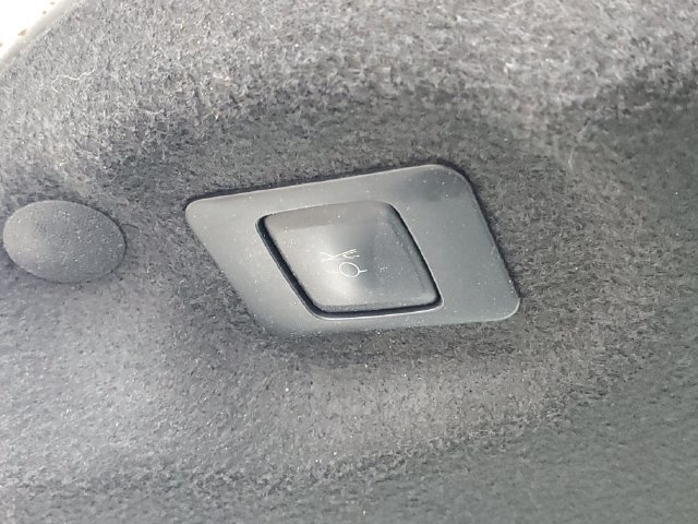Used 2016 Lincoln MKZ AWD w/ Equipment Group 300A Reserve image 8