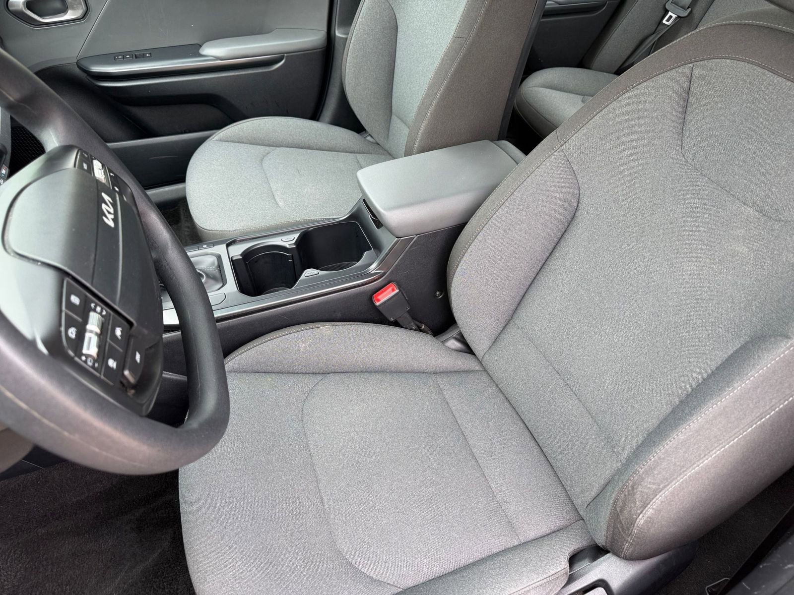 Used 2025 Kia K4 FWD image 37
