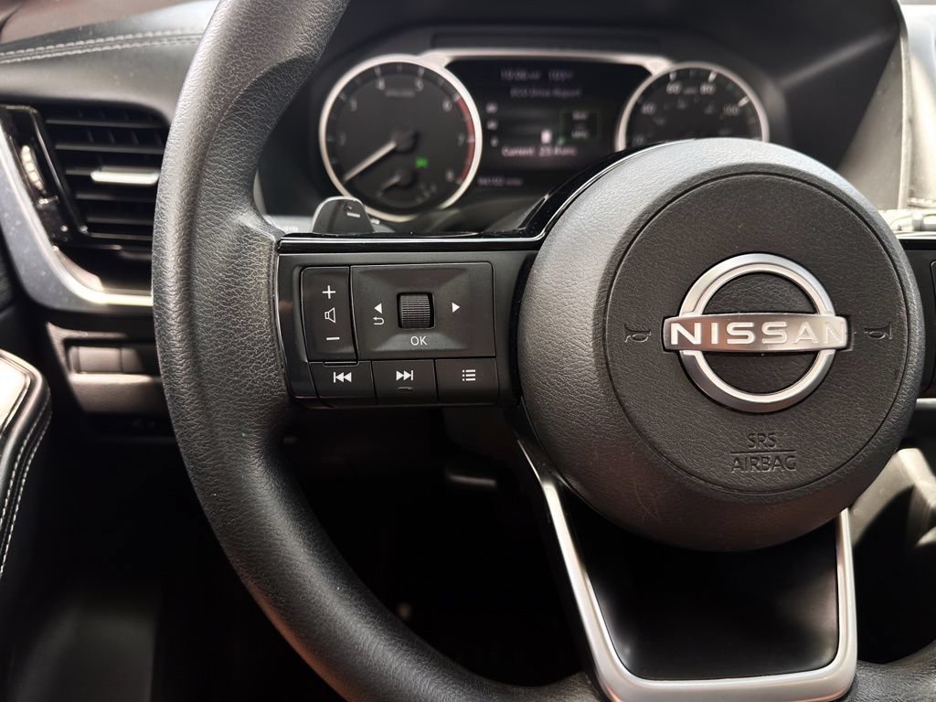 Used 2022 Nissan Rogue SV FWD image 13