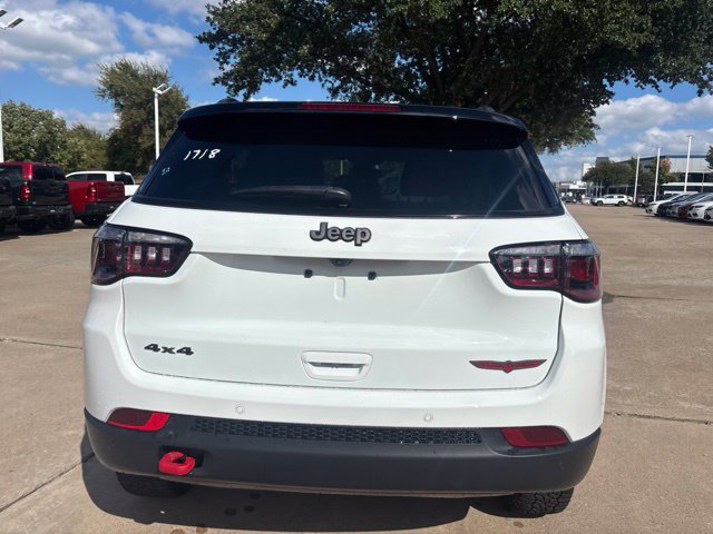 Used 2026 Jeep Compass Trailhawk AWD/4WD image 6