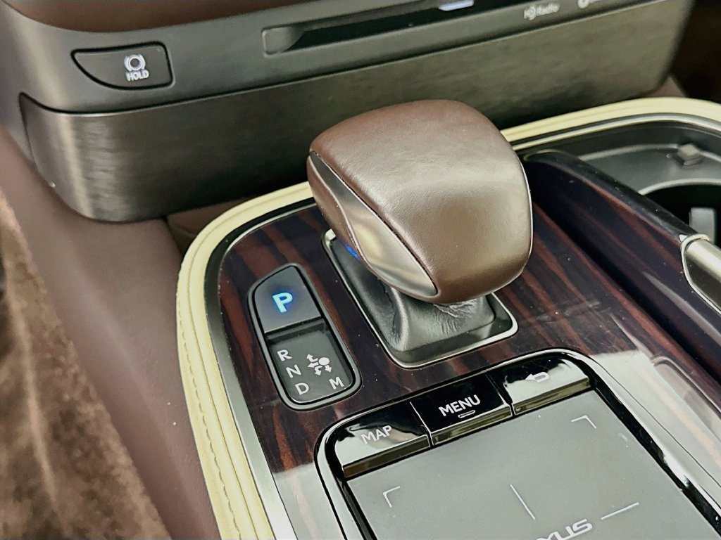 Used 2018 Lexus LS 500 AWD w/ Interior Upgrade Package image 21