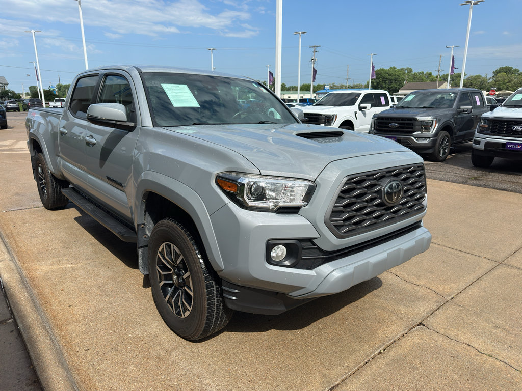 Used 2021 Toyota Tacoma TRD Sport AWD/4WD image 2