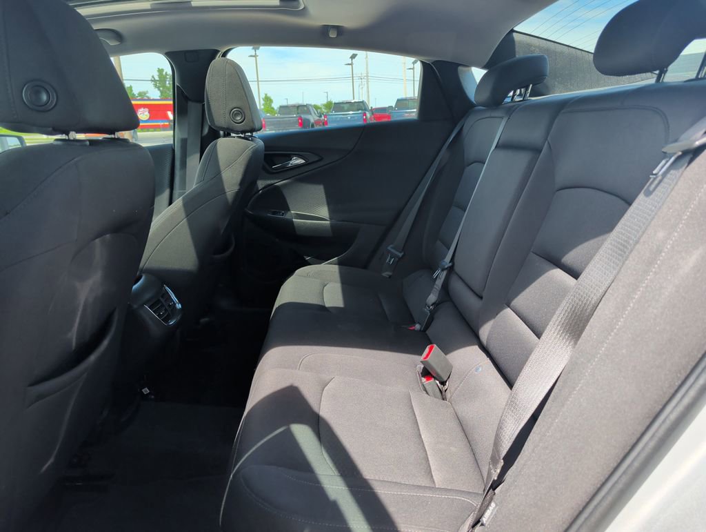Used 2019 Chevrolet Malibu LT FWD image 19