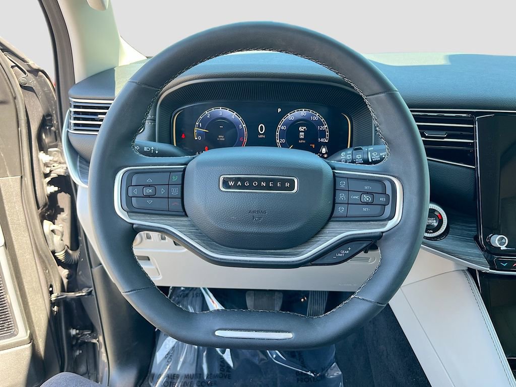 Certified 2024 Jeep Wagoneer L Series III w/ Premium Group I image 11