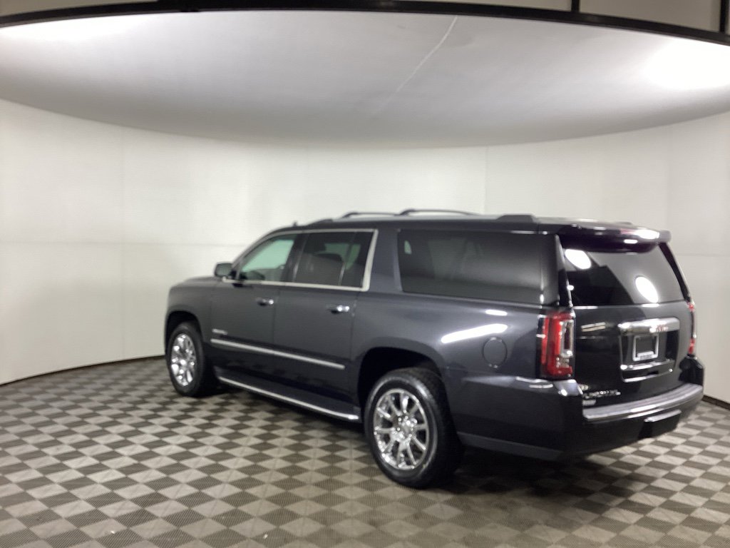 Used 2020 GMC Yukon XL Denali w/ Open Road Package image 4