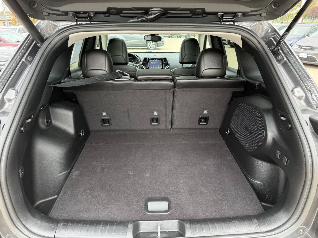 Used 2021 Jeep Cherokee Limited AWD/4WD image 13