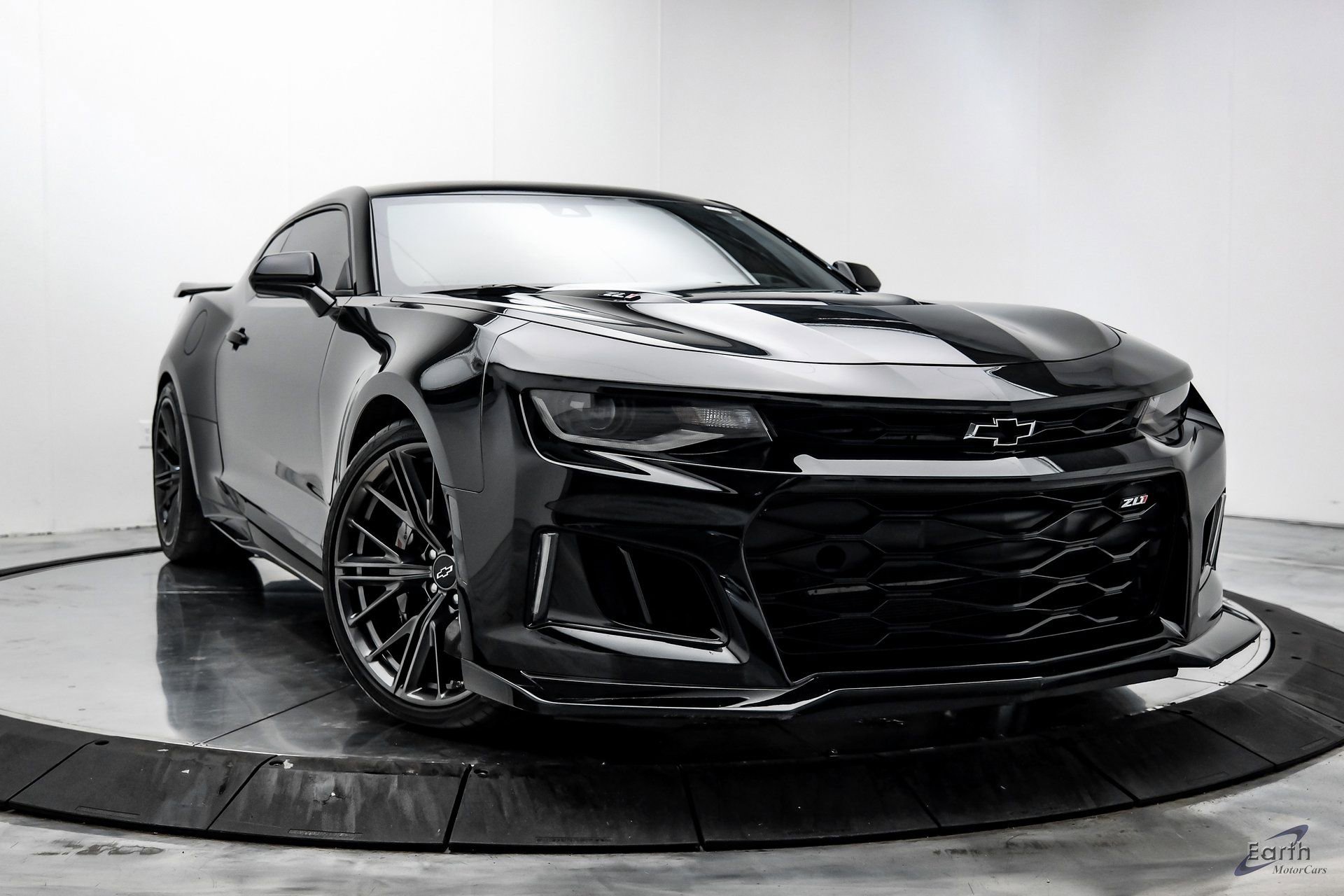 Used 2021 Chevrolet Camaro ZL1 image 24