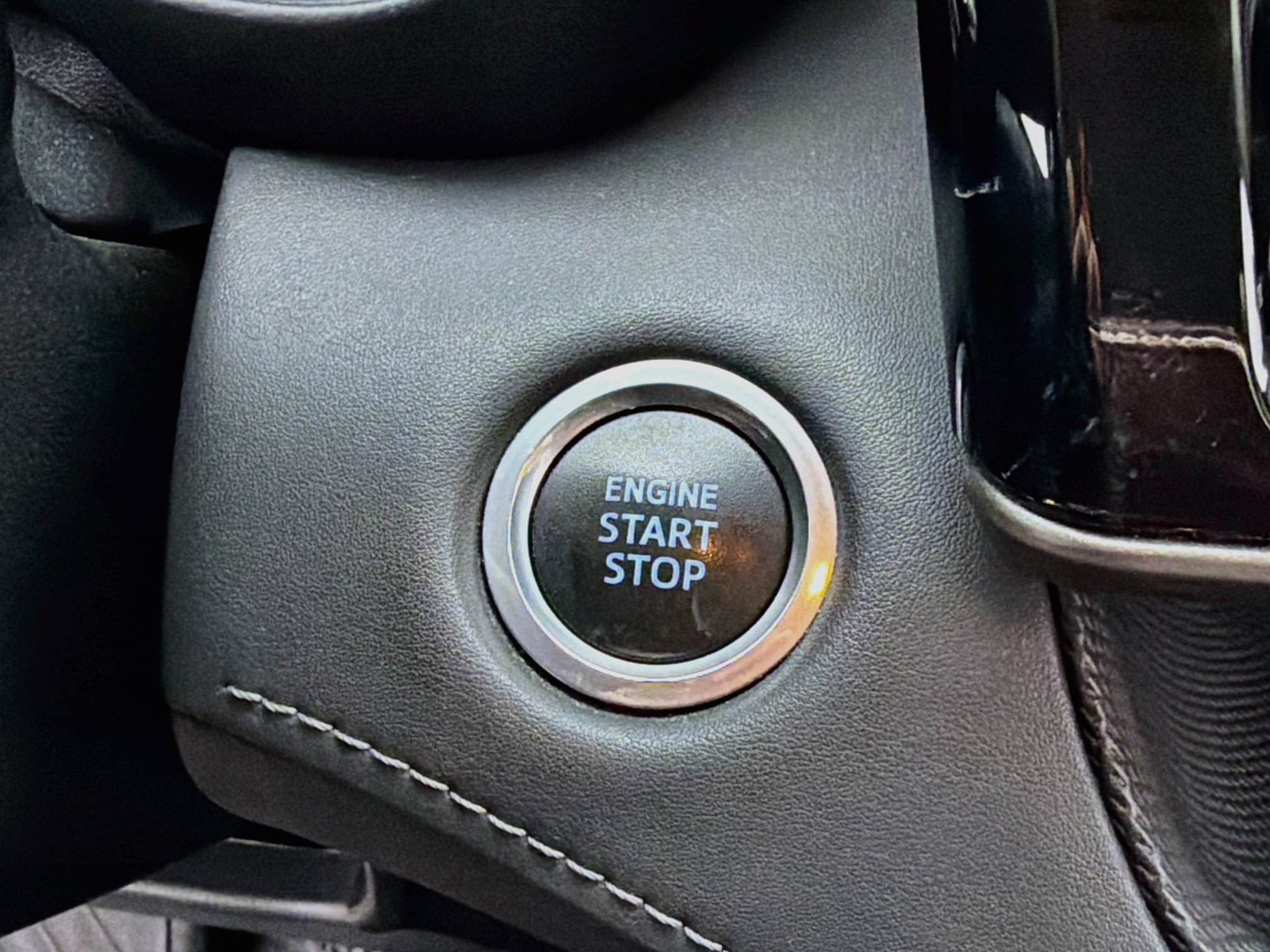 Used 2020 Toyota Highlander Limited AWD/4WD image 16
