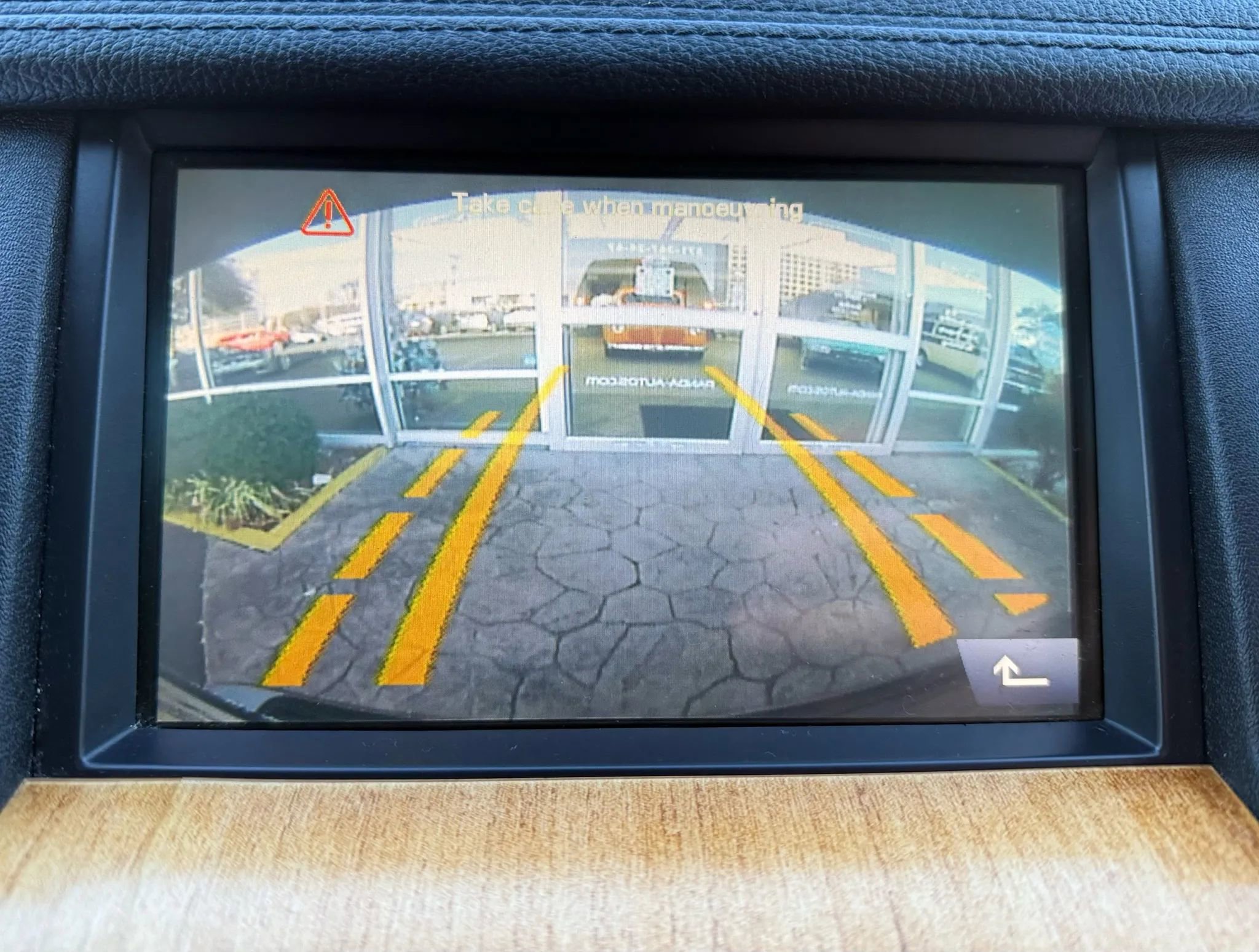 Used 2011 Land Rover LR4 HSE image 18