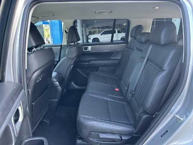 Used 2025 Hyundai Santa Fe SEL FWD image 27