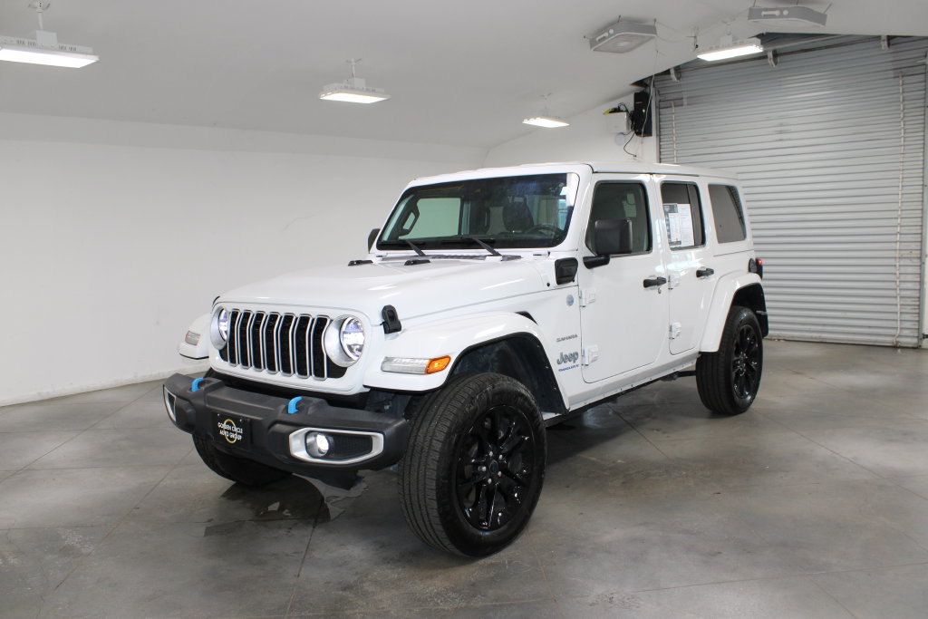 Used 2024 Jeep Wrangler Unlimited Sahara AWD/4WD image 4
