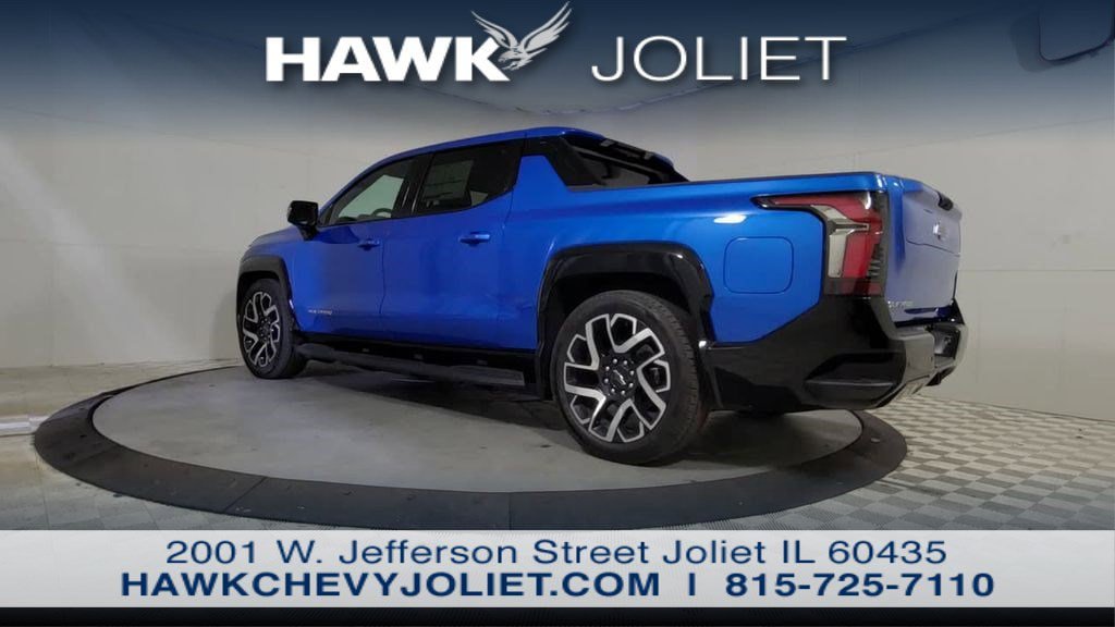 New 2025 Chevrolet Silverado EV RST AWD/4WD image 11