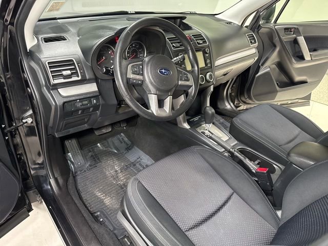 Used 2018 Subaru Forester 2.5i w/ Alloy Wheel Package AWD/4WD image 10