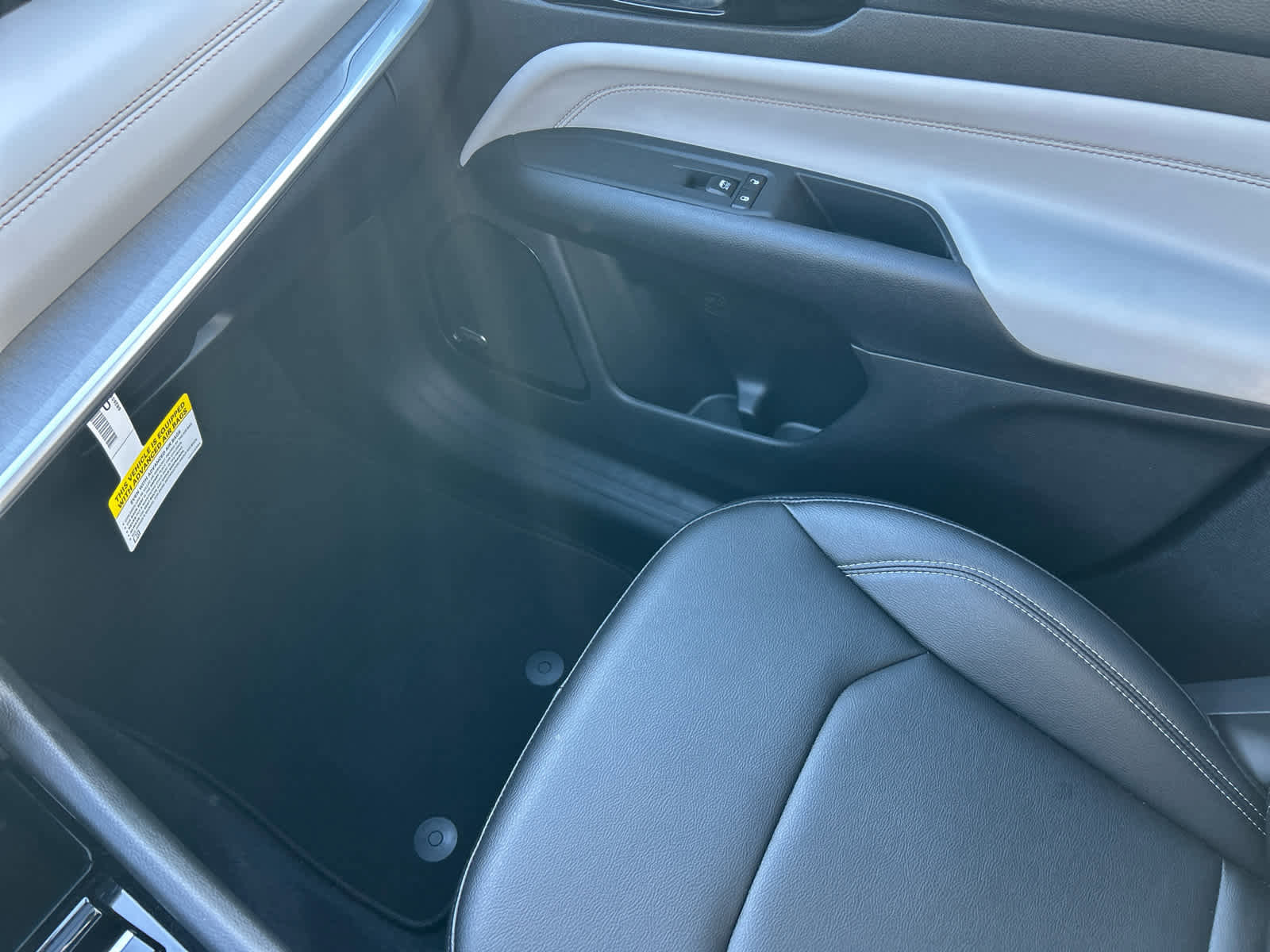 Used 2025 Jeep Compass Limited w/ Sun & Sound Group image 44