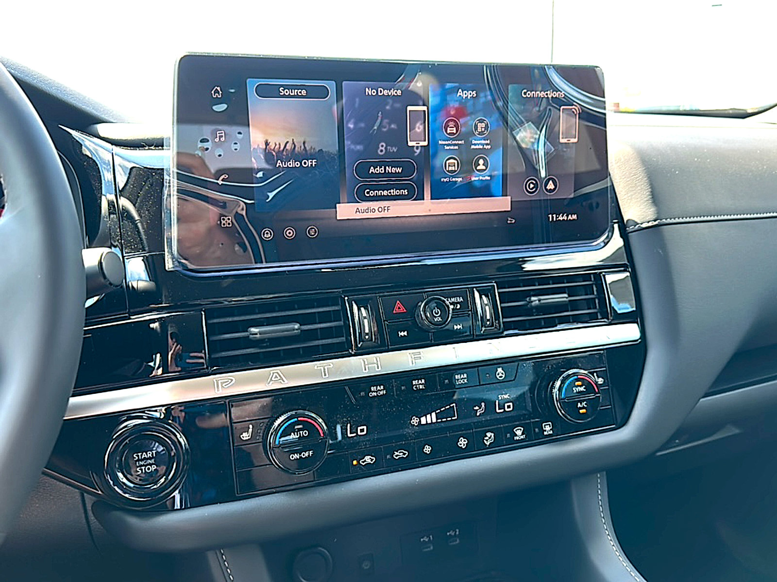 New 2026 Nissan Pathfinder SL image 22