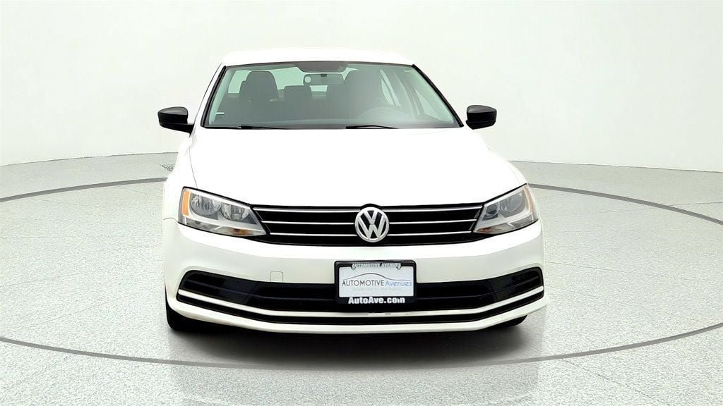 Used 2016 Volkswagen Jetta S FWD image 2