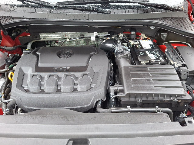 Used 2024 Volkswagen Tiguan SE R-Line AWD/4WD image 29