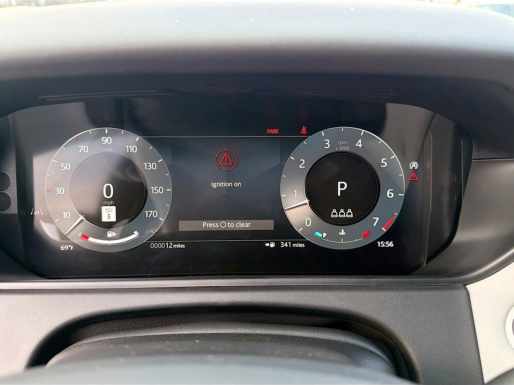 New 2026 Land Rover Range Rover Velar Dynamic SE image 40