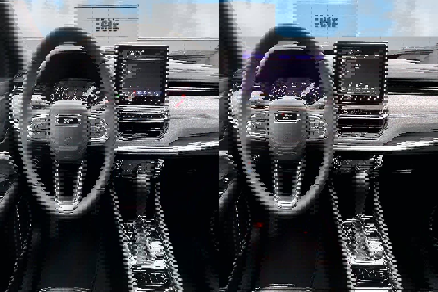 Used 2024 Jeep Compass Latitude image 16