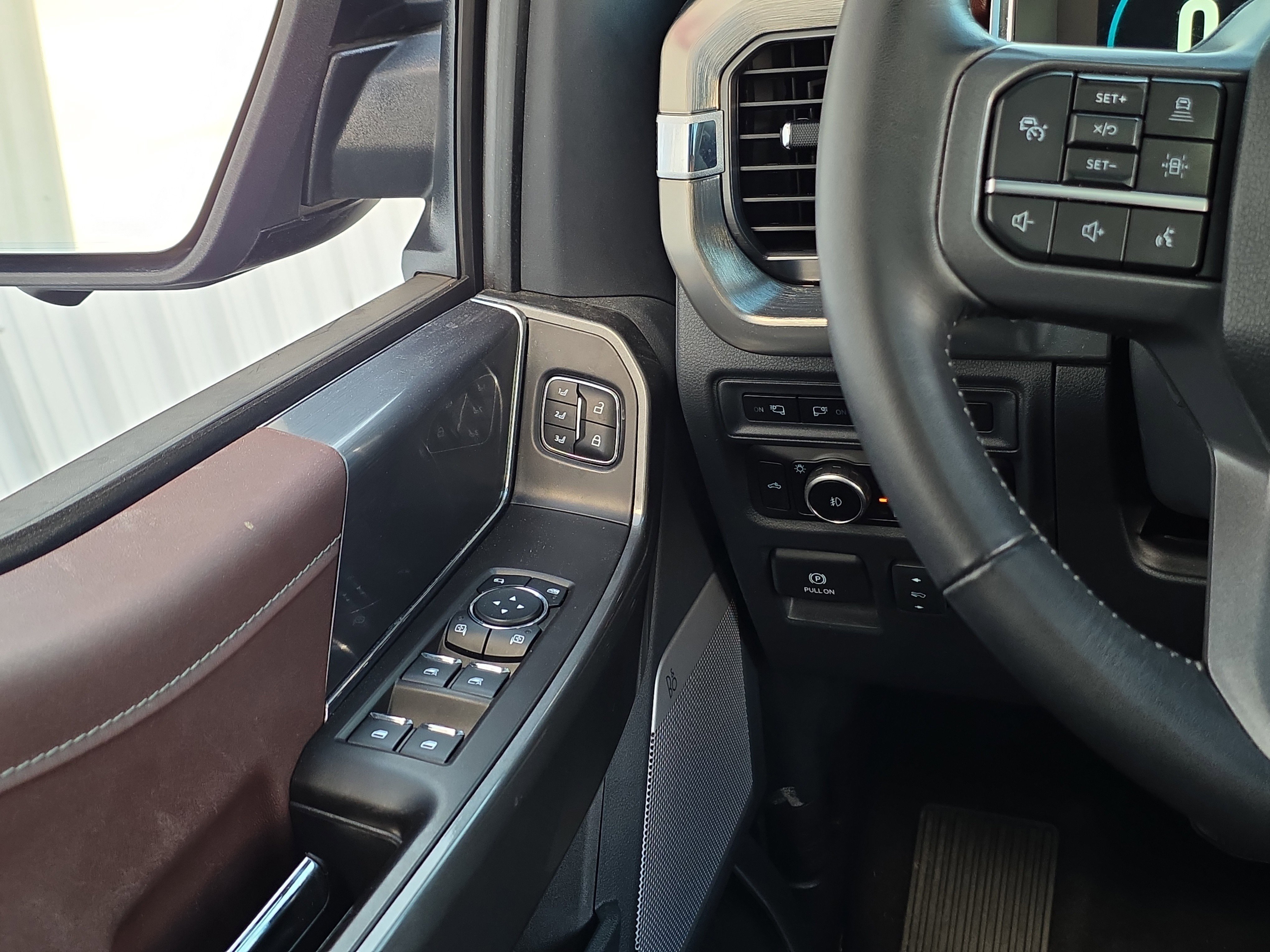 Used 2023 Ford F150 Lariat w/ Equipment Group 502A High image 31