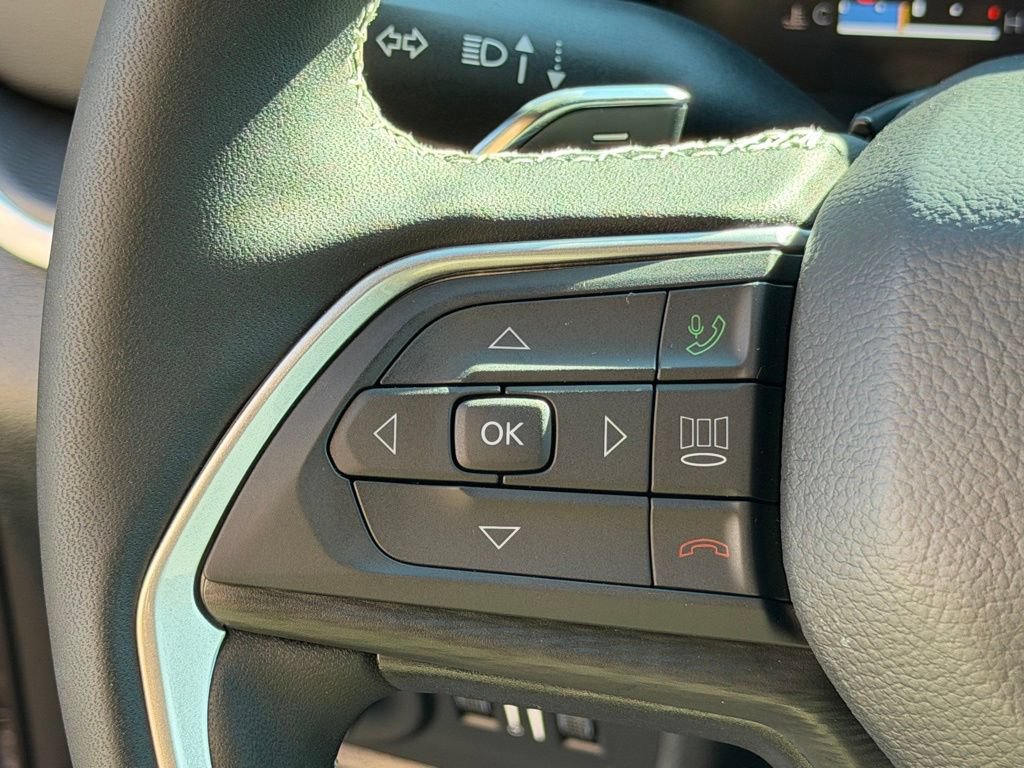 New 2025 Jeep Grand Cherokee L Laredo AWD/4WD image 19