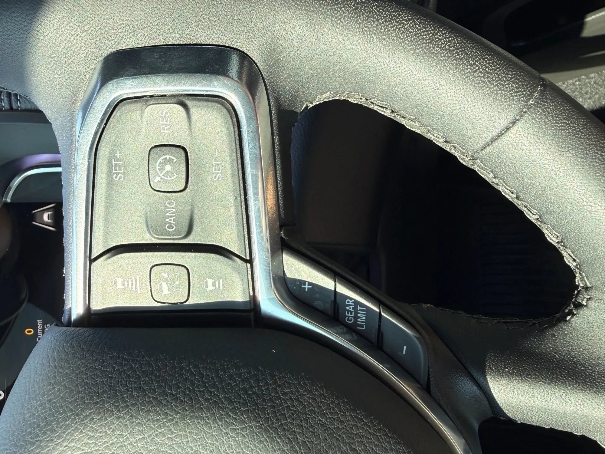 Used 2026 RAM 1500 Laramie AWD/4WD image 14