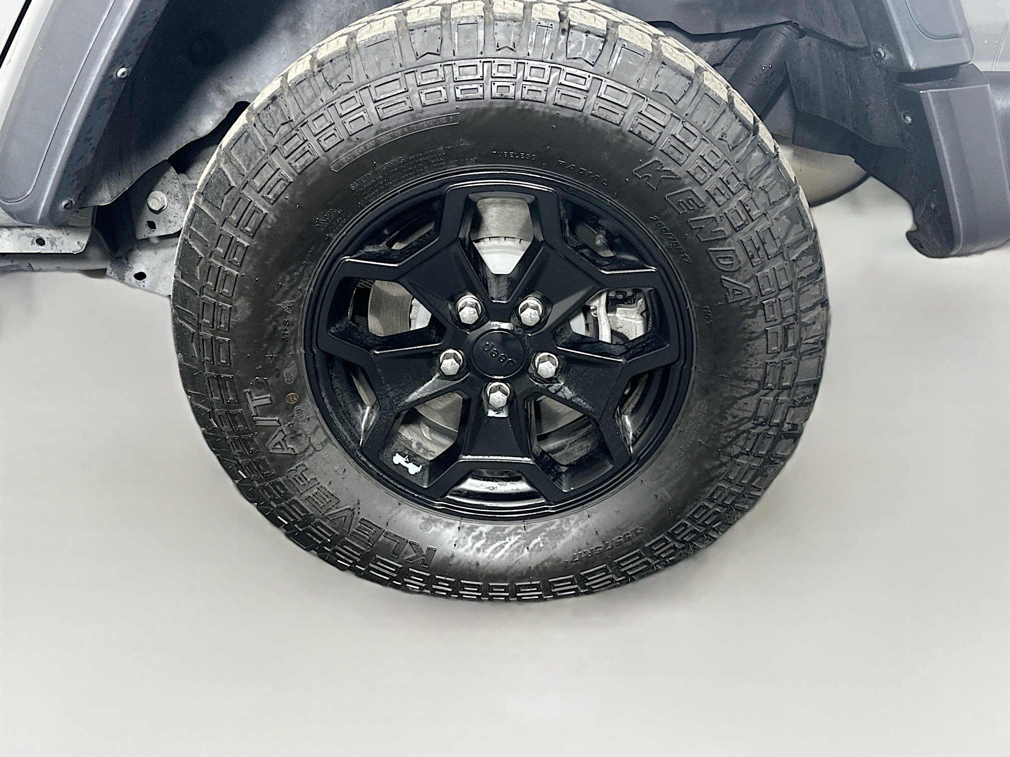 Used 2023 Jeep Wrangler Unlimited image 11