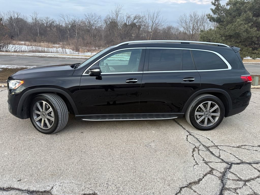 Used 2021 Mercedes-Benz GLS 450 4MATIC image 2