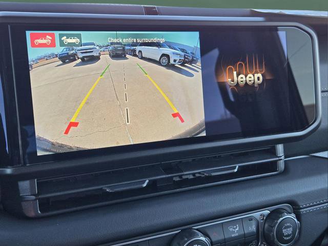 New 2026 Jeep Wrangler Unlimited Sahara AWD/4WD image 13