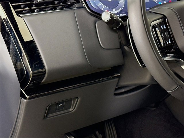 New 2025 Land Rover Range Rover Sport image 10