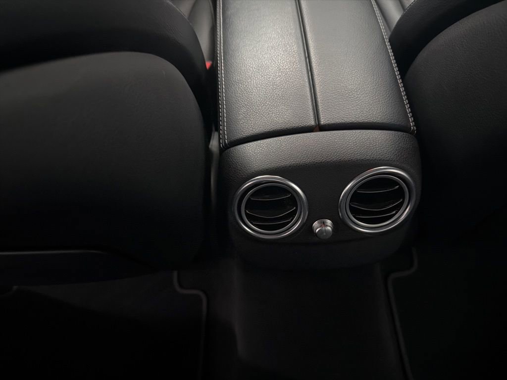 Used 2015 Mercedes-Benz C 300 Sedan image 22