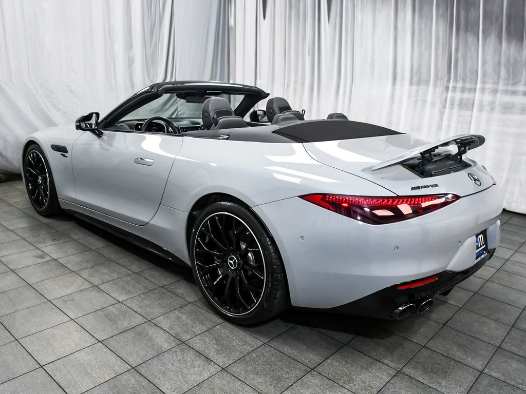 Used 2025 Mercedes-Benz SL 43 AMG image 4