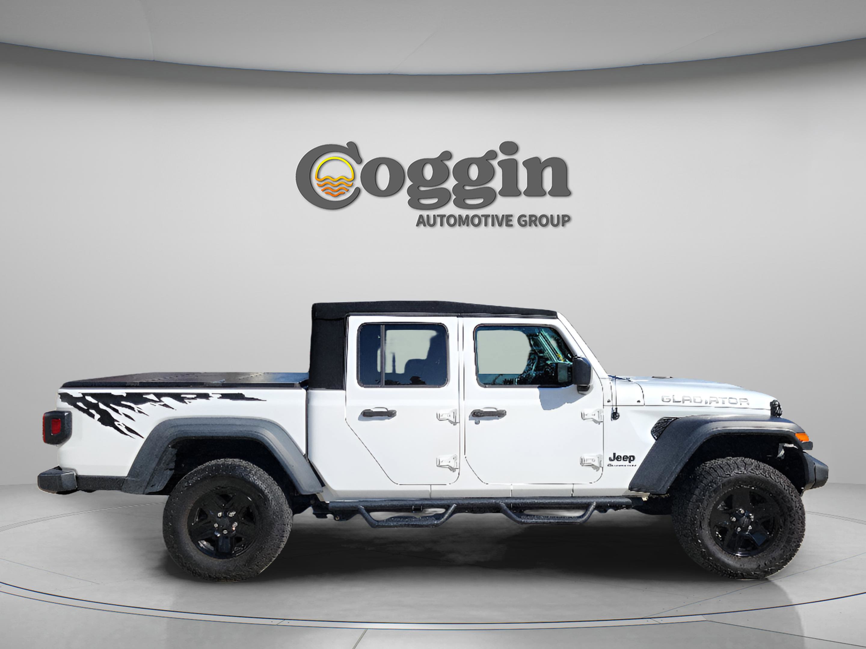 Used 2020 Jeep Gladiator Sport w/ Quick Order Package 24S AWD/4WD image 4