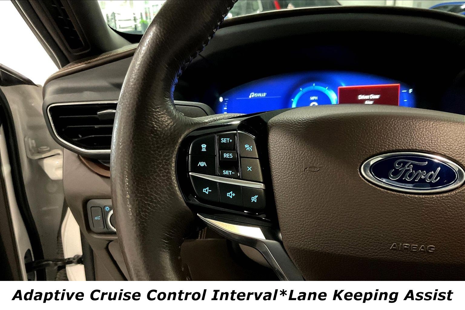 Used 2022 Ford Explorer King Ranch AWD/4WD image 11