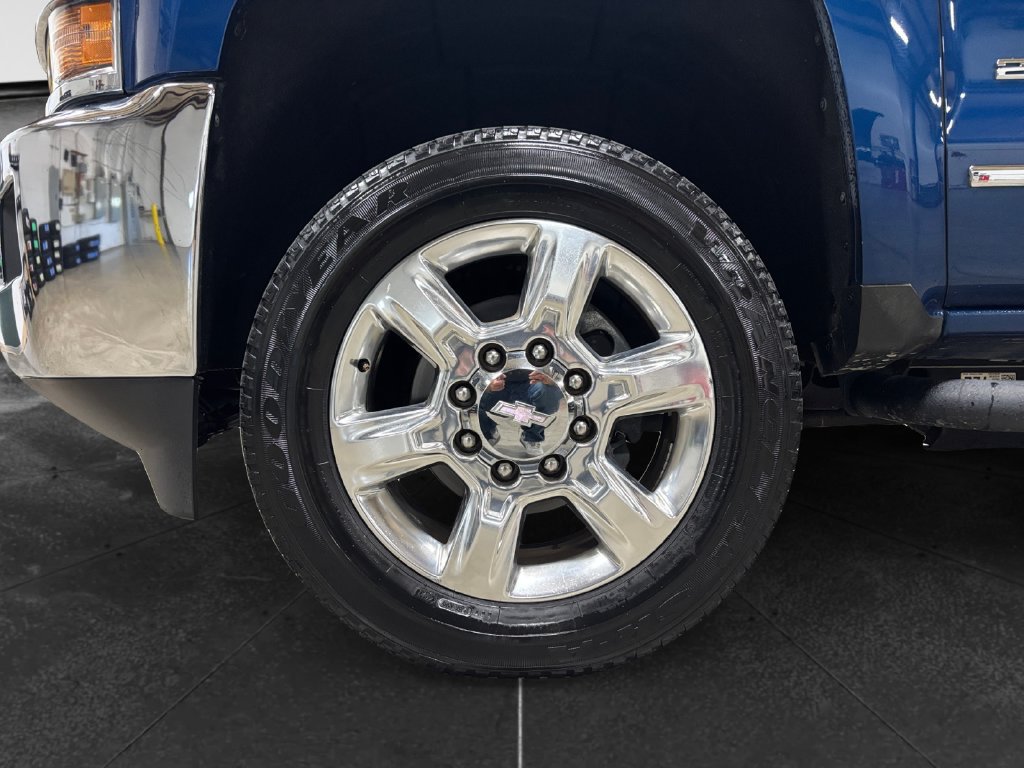 Used 2019 Chevrolet Silverado 2500 LTZ w/ Duramax Plus Package AWD/4WD image 9