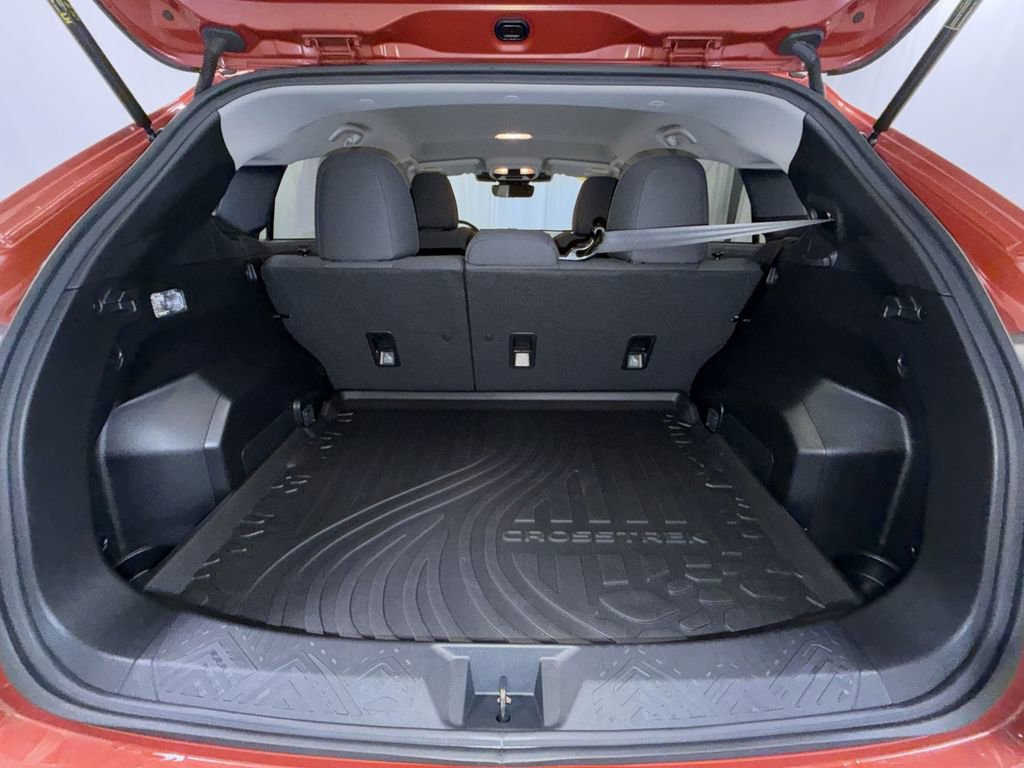 Certified 2025 Subaru Crosstrek 2.0i Premium image 17