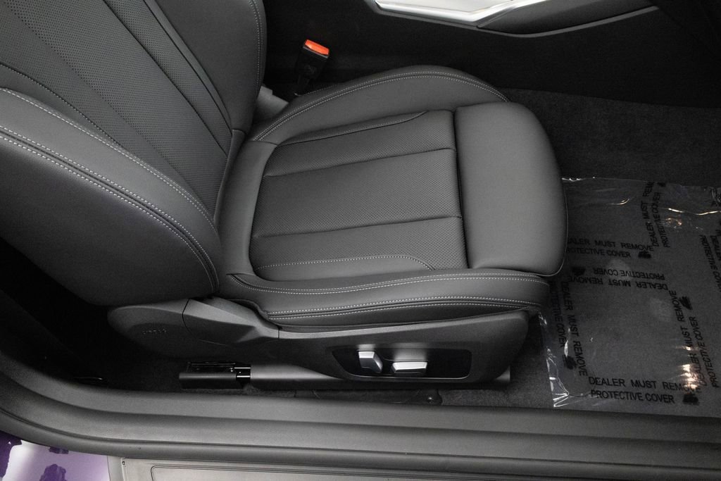 Used 2022 BMW 230i Coupe w/ Convenience Package RWD image 32
