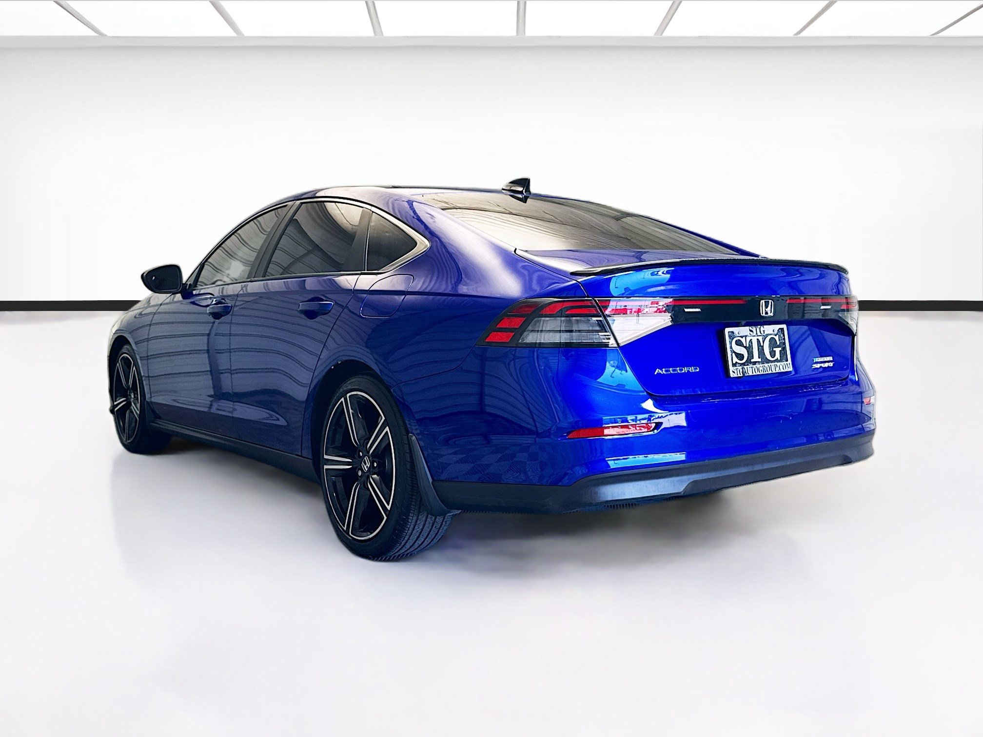 Used 2024 Honda Accord Sport image 6