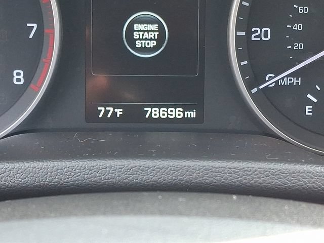 Used 2017 Hyundai Elantra Limited w/ Limited Tech Package 04 FWD image 21