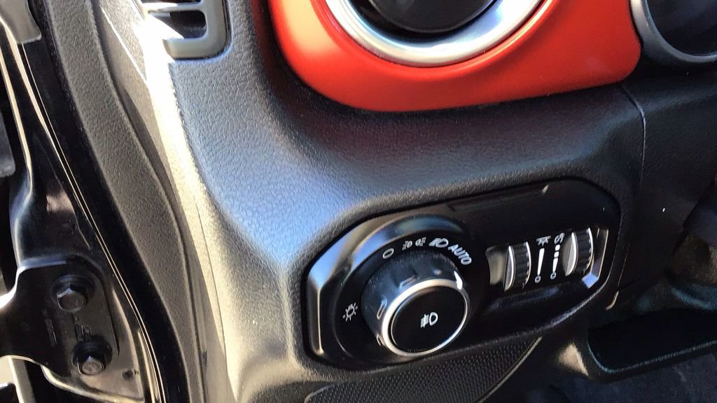 Used 2021 Jeep Wrangler Unlimited Rubicon image 11