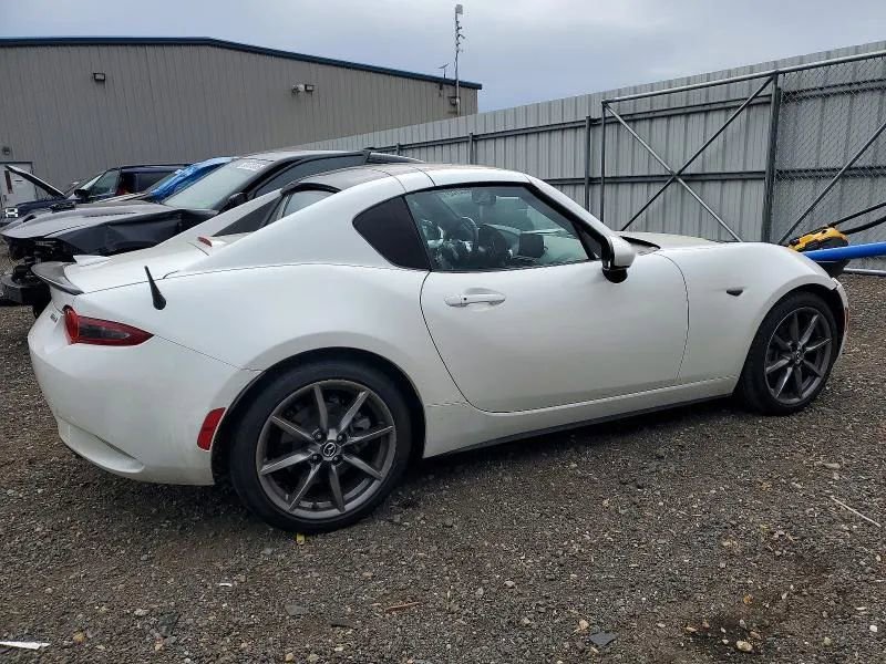 Used 2021 MAZDA MX-5 Miata RF Grand Touring RWD image 3