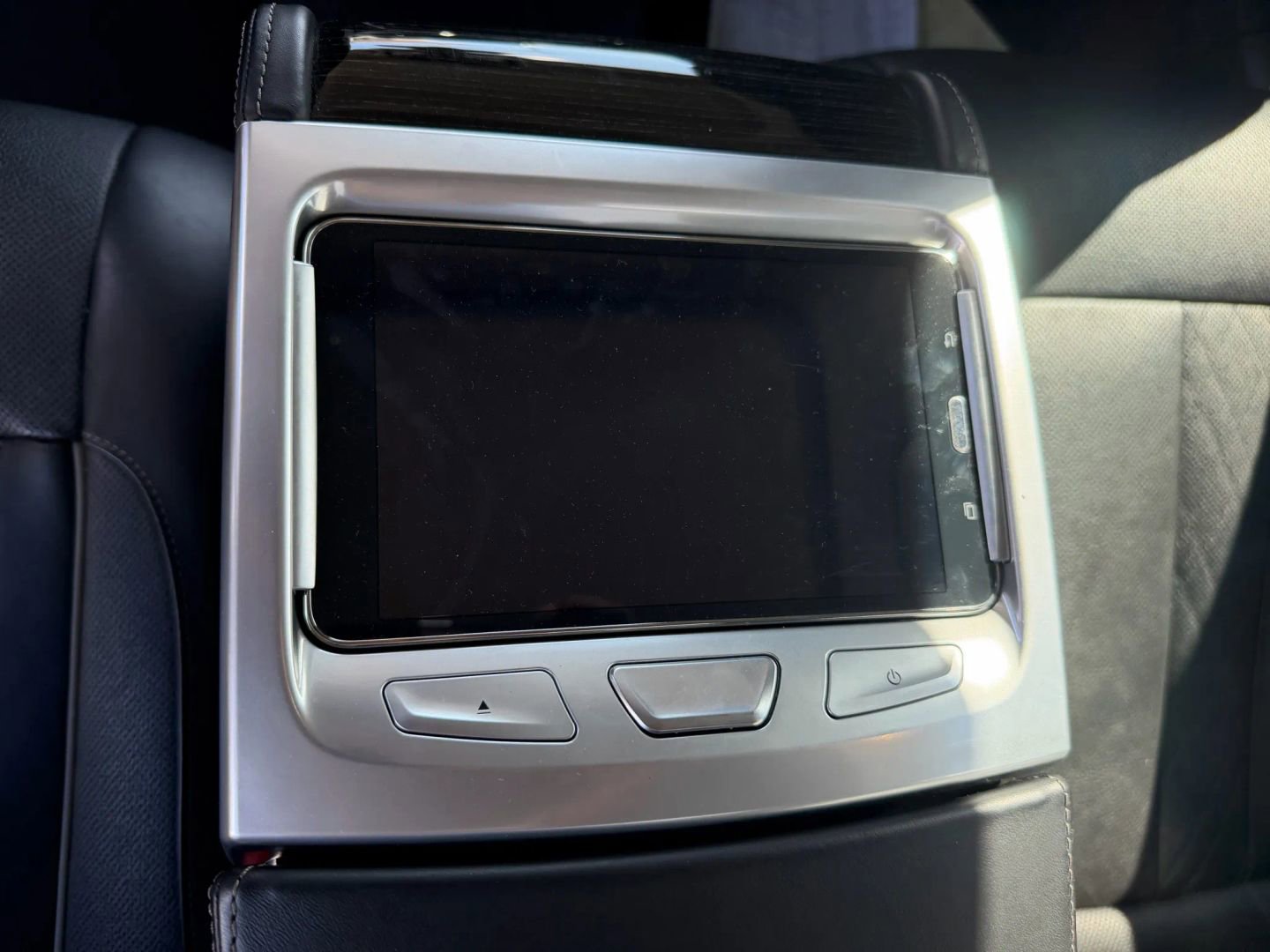 Used 2016 BMW 750i RWD image 15