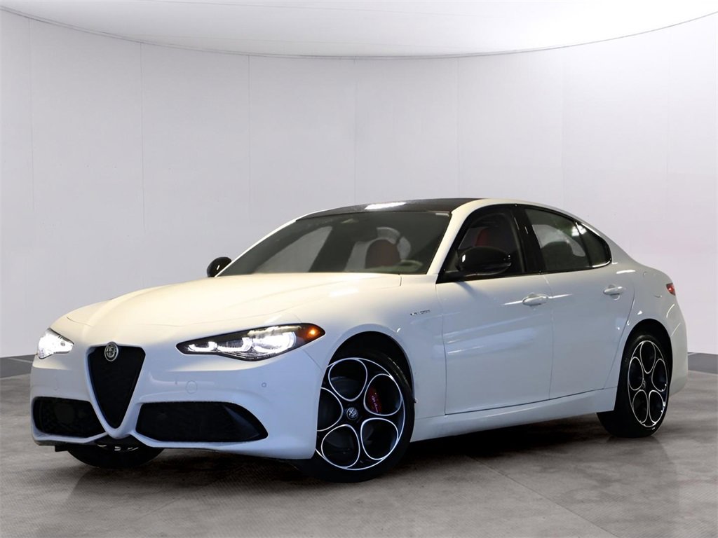 New 2025 Alfa Romeo Giulia AWD