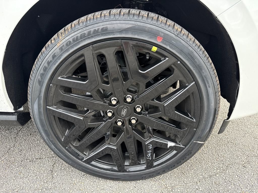 New 2026 Ford Expedition Max Platinum AWD/4WD image 12