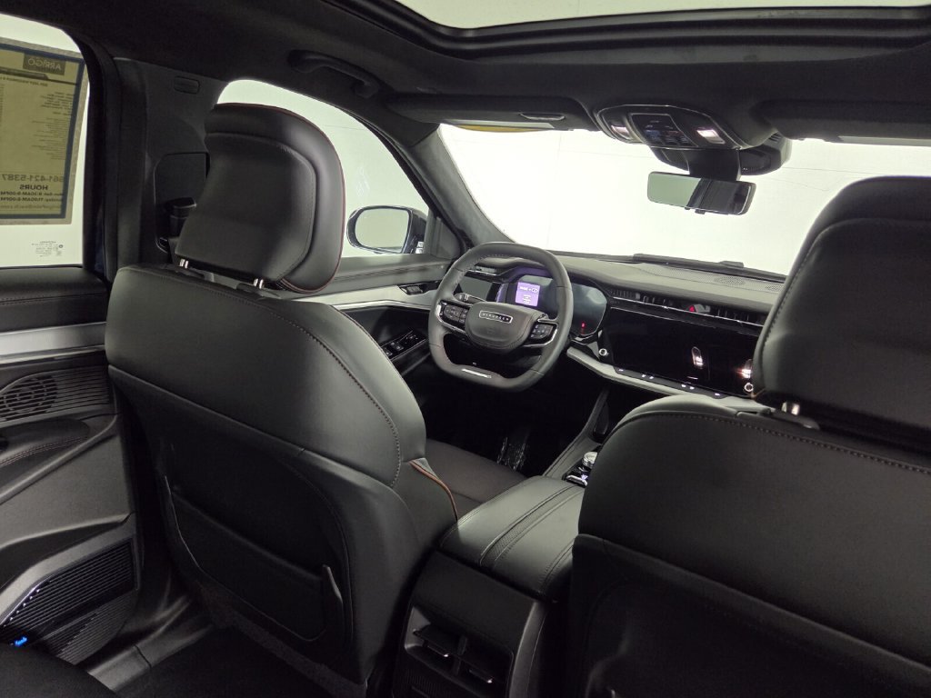 Used 2025 Jeep Wagoneer S Launch Edition AWD/4WD image 32
